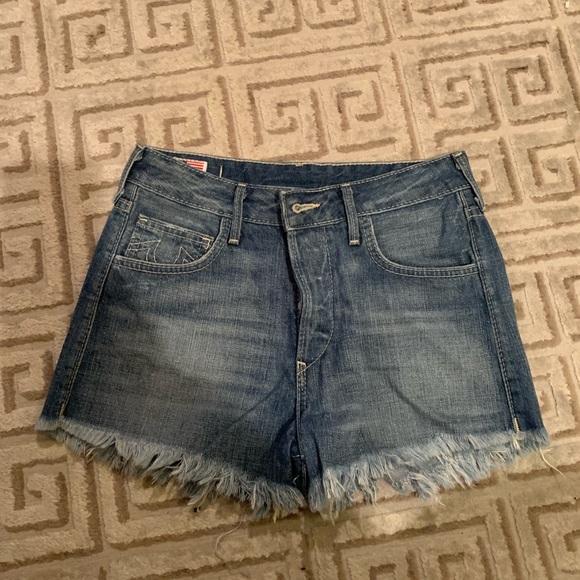 True religion shorts - Picture 2 of 4